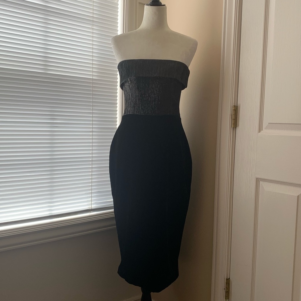 Alex Perry Strapless Midi Dress